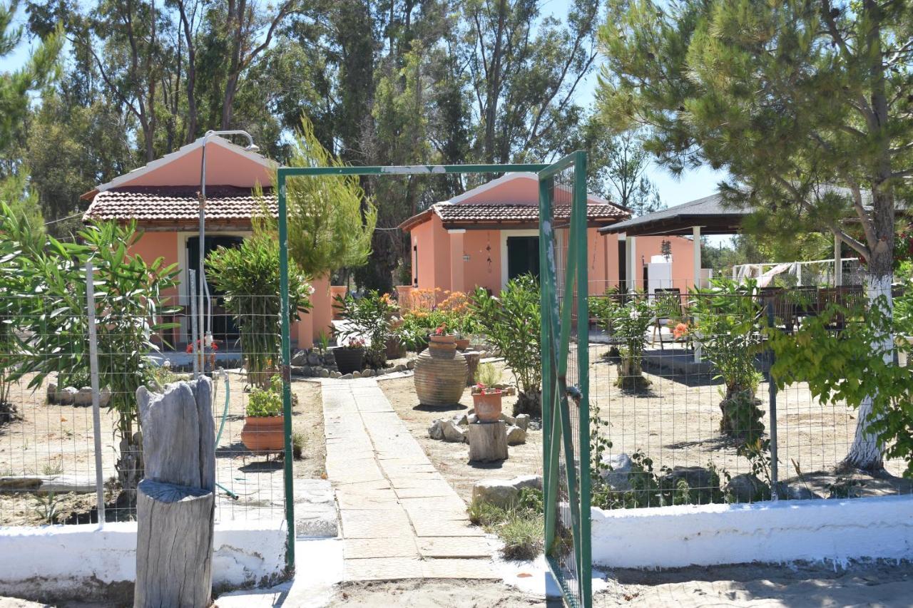 Bouka Beachfront Bungalows Ágios Nikólaos Exterior foto